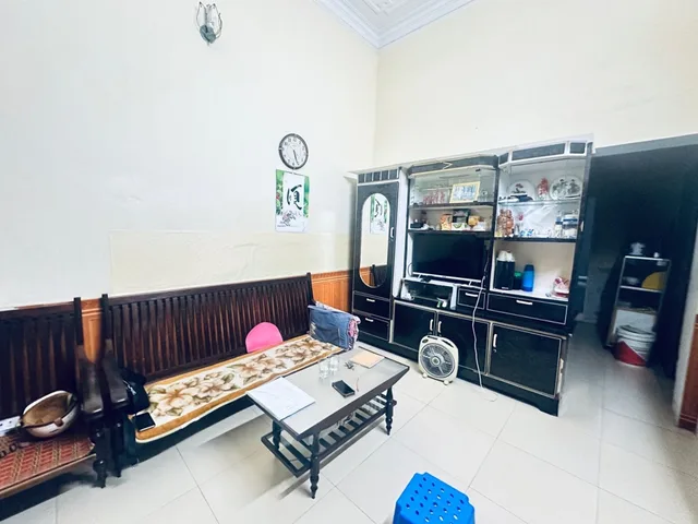 Lô góc hiếm Hoàng Văn Thái – MT 4.9m – Ô tô tránh – Kinh doanh – 50m² chỉ 16tỷ có thương lượng