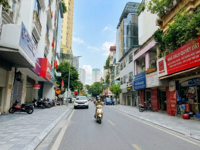 SIÊU PHẨM PHÂN LÔ QUÂN ĐỘI, HOÀNG VĂN THÁI, 86M² x5T, 3 MẶT THOÁNG, ÔTÔ VÀO NHÀ, CHỈ 23 TỶ
