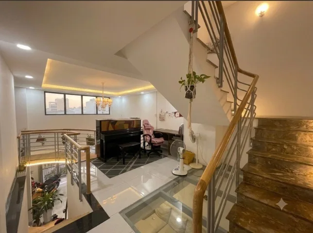 CHỢ PHẠM VĂN HAI CÓ GARA Ô TÔ - 5TẦNG 4.9x13m 65m² 17tỷ NGUYỄN BẶC - TÂN BÌNH
