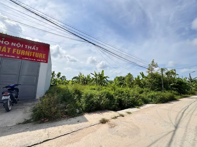 07.2026.Bán Đất 103m2 có sẵn giá 1.55 tỷ tại Kênh Giang. liên hệ 0362558882