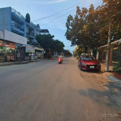 Bán Nhà riêng 100m2 có sẵn 100 m2 thổ cư giá 7.4 tỷ tại Xã Bà Điểm Huyện Hóc Môn TP. Hồ Chí Minh