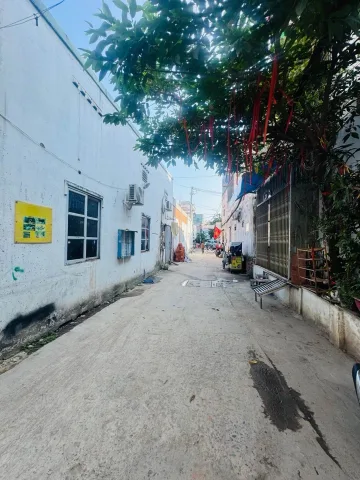 (Sát bờ kênh Tham Lương) Hẻm xe hơi thông 6m - 7.x tỷ - 5x17.7m (82m²) - Ngang 5m lý tưởng, Dãy 5 phòng trọ dòng tiền ổn định, Vị trí xây cao tầng cực đỉnh