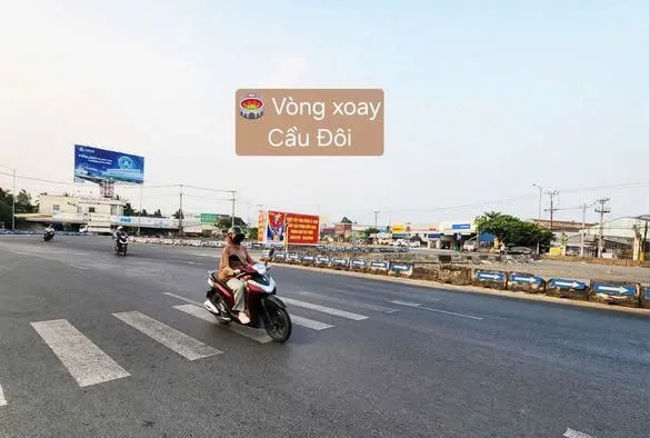 Bán Đất 91.9m2 có sẵn 91.9 m2 thổ cư giá 450 triệu gần vòng xoay Cầu Đôi phường Tân Hạnh, tỉnh Vĩnh Long