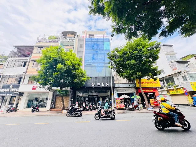QUẬN 3: BÁN NHÀ C4 MẶT TIỀN LÊ VĂN SỸ, P.NHIÊU LỘC- DT 80M2 NGANG 4M*20M VUÔNG ĐẸP- 0938676685 CHÍNH CHỦ 1 ĐỜI XƯA