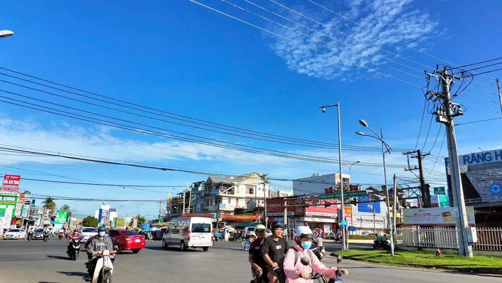 KẸT TIỀN BÁN GẤP 5X43m=215m2, NGAY KCN MINH HƯNG, MT NHỰA GẦN CHỢ GIÁ 545TR