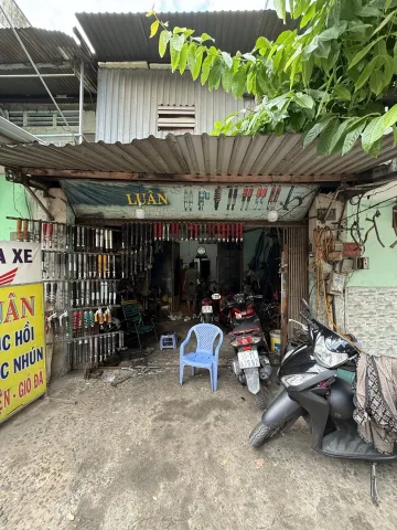 (Mặt tiền kinh doanh sầm uất) Nguyễn Kiệm Phường 3 - CHỦ NGỘP HẠ THẲNG 2 TỶ - 9.x tỷ - 4x10m - Vị trí VIP sát vách Vòng xoay Phạm Văn Đồng, Tiện xây mới Building/Spa/CHDV