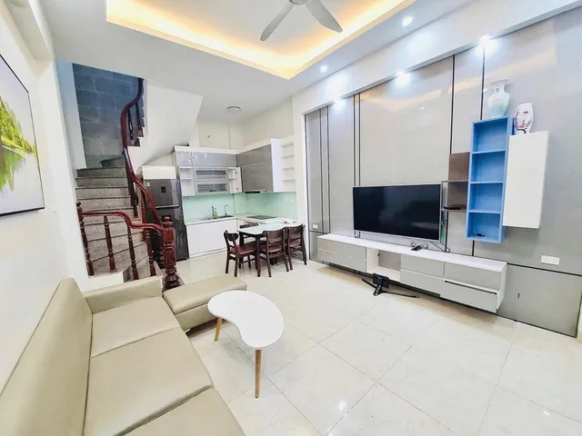 Cho thuê nhà TRẦN QUỐC VƯỢNG, Cầu Giấy. 16.5 triệu/ tháng. Cho thuê: Hộ gia đình, Nhóm đi làm ít người.