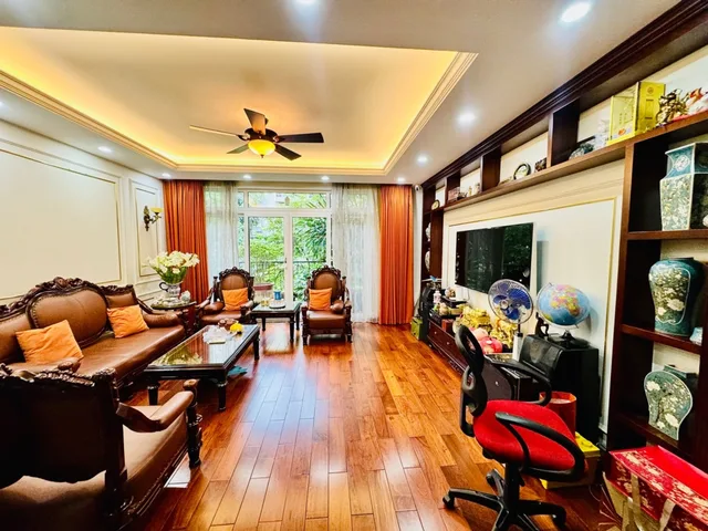 Bán Nhà riêng 85m2 có sẵn 85 m2 thổ cư giá 59.8 tỷ tại - Chọn - Phường Láng Hạ Quận Đống Đa Hà Nội