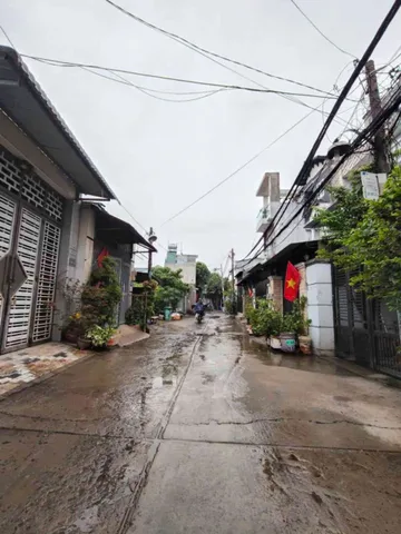 CẦN BÁN GẤP  HXH 2 TẦNG Đ.BÌNH THÀNH - BHHB - BÌNH TÂN