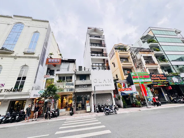 QUẬN 1: BÁN NHÀ 4 TẦNG MẶT TIỀN LÊ THỊ RIÊNG, P.BẾN THÀNH- DT 47M2 FULL THỔ - ĐANG CHO NHÀ HÀNG HÀN QUỐC KD- 0938676685 GIANG GIANG