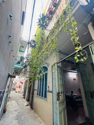 📍 Gần Trục Quang Trung - Bùi Quang Là Hẻm thông thoáng - 💰 4.x tỷ - 📐 5x7m (36m²) - Bề ngang 5m cực hiếm trong phân khúc, Hẻm thông 2 đầu, Nhà cứng cáp ở ngay