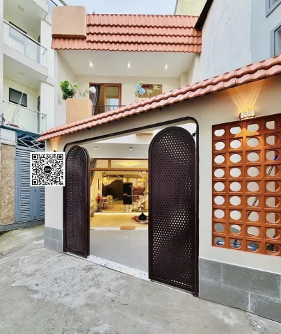📍 Sát Vách Khu Dream Home Hẻm ô tô thông thoáng - 💰 6.x tỷ - 📐 5.23x15.3m (69m²) - Lô góc 2 mặt hẻm xe hơi trước sau, Nở hậu tài lộc, Có phòng ngủ tầng trệt & phòng Sauna gym tiện nghi, Tặng full nội thất xịn