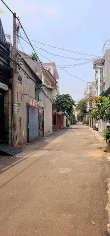 BÁN NHÀ NGAY CẦU VƯỢT LINH XUÂN -LÔ GÓC THOÁNG ĐẸP KO LỘ GIỚI- CÓ SÂN VƯỜN RỘNG