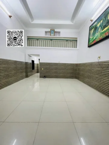 📍 Sát Hẻm Xe Tải Thông Hẻm rộng 3m - 💰 5.x tỷ - 📐 5x13.6m (68m²) - Bề ngang 5m cực hiếm trong phân khúc, Kết cấu trệt lửng tiện xây sửa, Đang có dòng tiền ổn định 7.5 triệu/tháng
