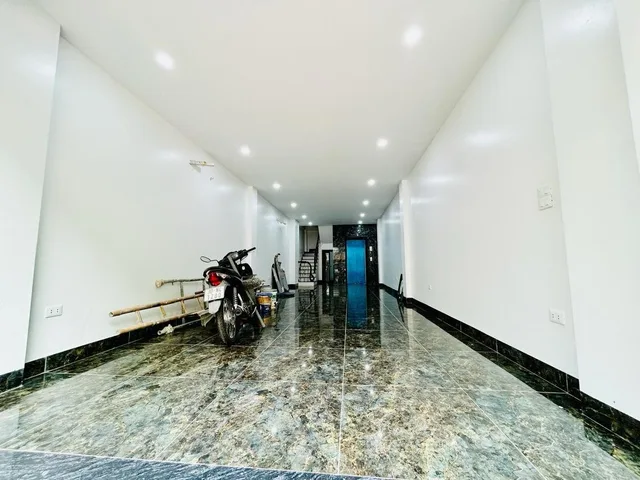 Bán Tòa nhà - Building 66m2 có sẵn 66 m2 thổ cư giá 37 tỷ tại Đường Hoàng Mai Phường Hoàng Văn Thụ Quận Hoàng Mai Hà Nội