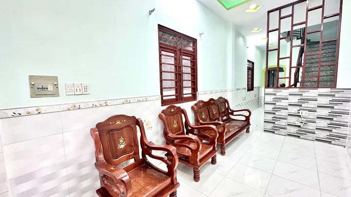 Bán nhà Thới An 5, Phường Thới An, Quận 12, diện tích 4x23m, 3 tầng, 4PN, đường 5m, sổ riêng hoàn công, giá 4.05 tỷ TL.