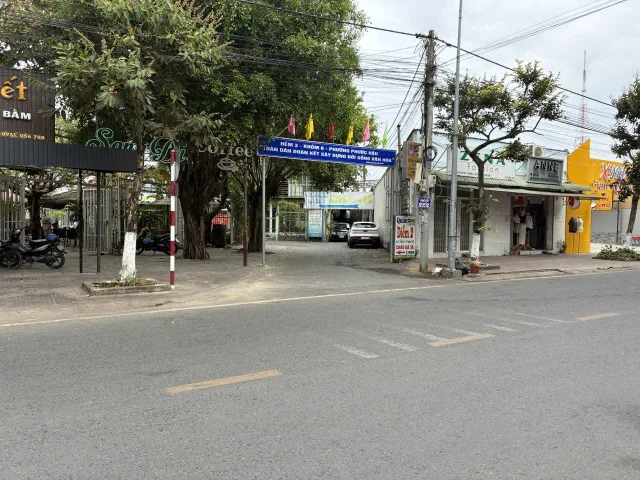 Bán Đất 102.5m2 có sẵn 102.5 m2 thổ cư giá 1.6 tỷ mặt tiền Hẻm 3 (Quán cà phê Song Di) phường Phước Hậu, tỉnh Vĩnh Long