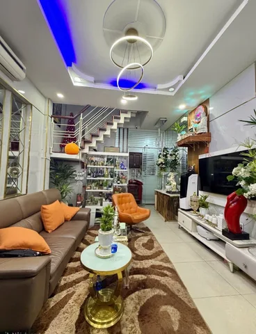 Bán Nhà 3 Tầng Bình Hưng Hòa A, Bình Tân – Gần Tân Phú – Hẻm Xe Hơi – 3PN 2WC – Sân Thượng – Giá Chỉ 3.85 Tỷ