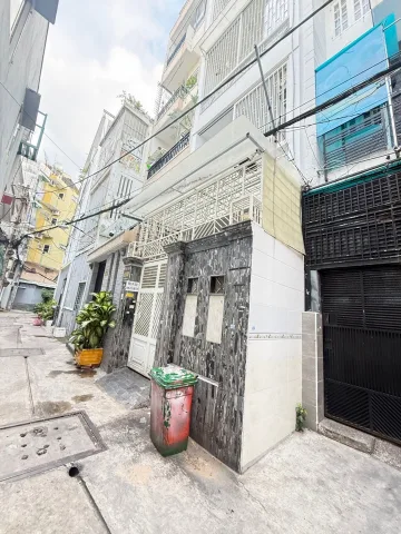 NHÀ ĐẸP HOÀNG HOA THÁM – HẺM THÔNG – GẦN SÂN BAY – 2 TẦNG – 62M² – CHỈ 7.8 TỶ