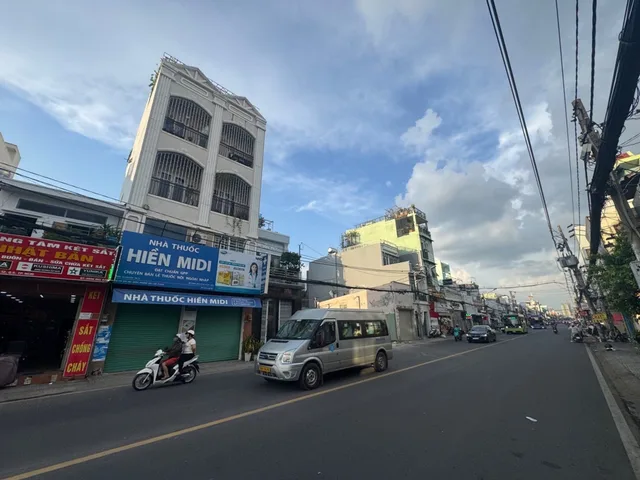 BÁN NHÀ MẶT TIỀN HẬU GIANG Q.6 BÌNH PHÚ 204M2 TIỆN XÂY MỚI 7 TẦNG 25 TỶ