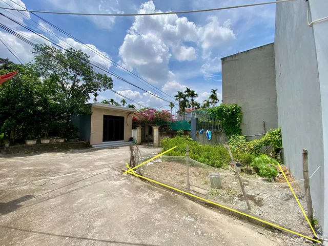 Bán Đất 48m2 có sẵn 48 m2 thổ cư giá 1.15 tỷ tại Hoa Động ngõ ô tô đỗ cửa.l/h:076.231.9990 e Thúy