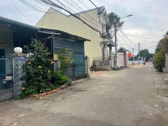 Bán Đất 182m2 có sẵn 182 m2 thổ cư giá 2.28 tỷ tại Phường Nghĩa Chánh Thành phố Quảng Ngãi Quảng Ngãi