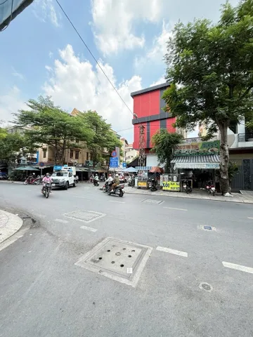 NHÀ ĐẸP THÀNH THÁI – HẺM THÔNG – TRUNG TÂM QUẬN 10 – 3 TẦNG – 57M² – CHỈ 7.5 TỶ