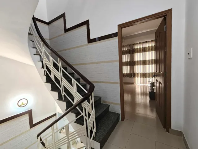 💥 (Gần Đường Bùi Quang Là) Hẻm Bùi Quang Là - 6.x tỷ - 4x15m (60m²) - Nhà 3 tầng BTCT kiên cố chủ tự xây, 4PN 4WC ở ngay
