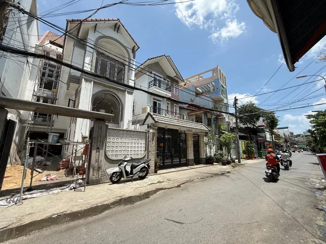 🔥 MẶT TIỀN LÊ VĂN THỌ - 22.xxx TỶ - 6.7M x 18M (121M²) - MẶT TIỀN NGANG 6.7M BỀ THẾ, NHÀ MỚI 100% 4 TẦNG 🔥