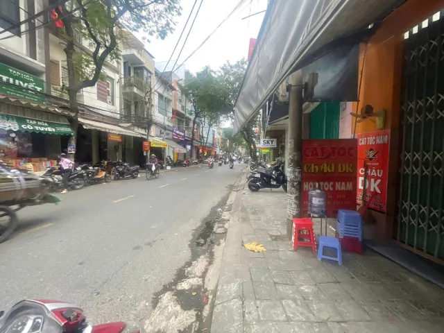 Bán nhà mt Hoàng Diệu sát Chợ Mới diện tích lớn 📌📌📌Làm việc trực tiếp giá tốt !!!