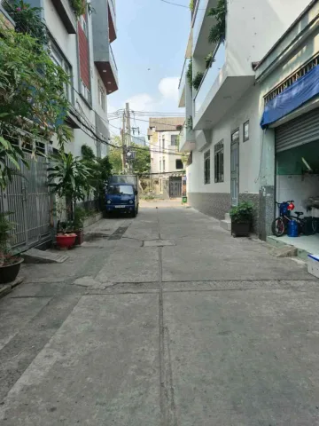 Bán Nhà riêng 64m2 có sẵn 64 m2 thổ cư giá 5.5 tỷ tại Đường Số 5 Phường Bình Hưng Hòa Quận Bình Tân TP. Hồ Chí Minh