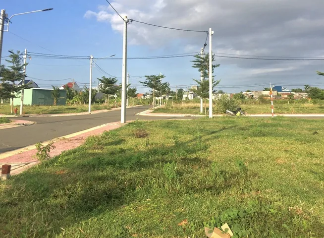 Giỏ Hàng Đất thổ cư,giá Rẻ ,gần đường Xoài Quỳ-Hàm Thắng-Lâm Đồng