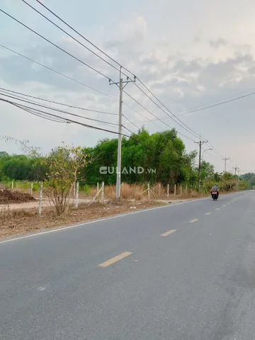 Bán 1Ha có thổ 680m2 MT đường Bà thiên * Xã nhuận Đức