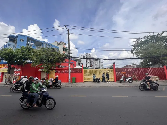 Bán lô đất 2Mt fuf thổ cư. Phan Huy ích 
Thích hợp xây văn phòng. 34 x 80